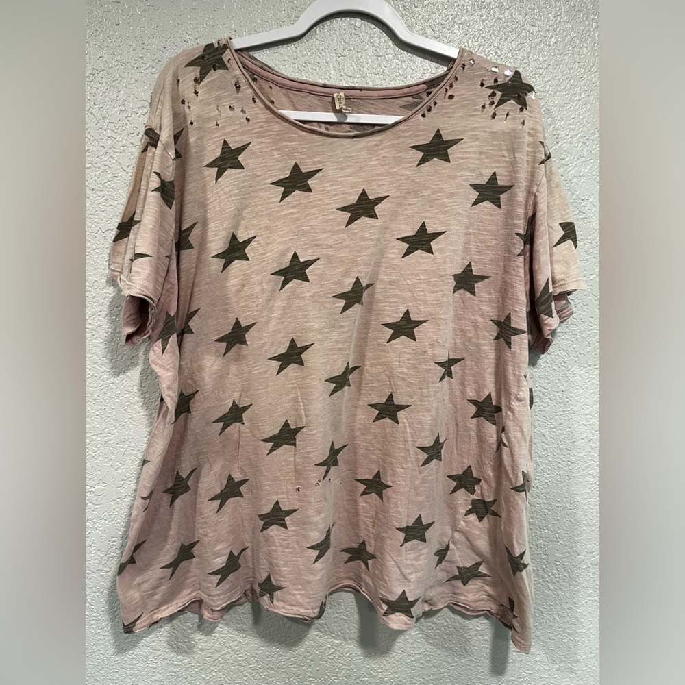 Magnolia Pearl Star Tee